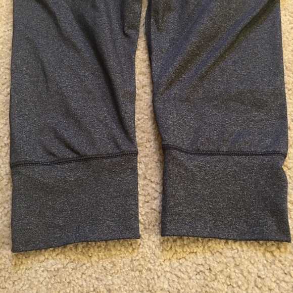 Zumba Fitness So Bootyful Capri Leggings in  Gray - Picture 7 of 13